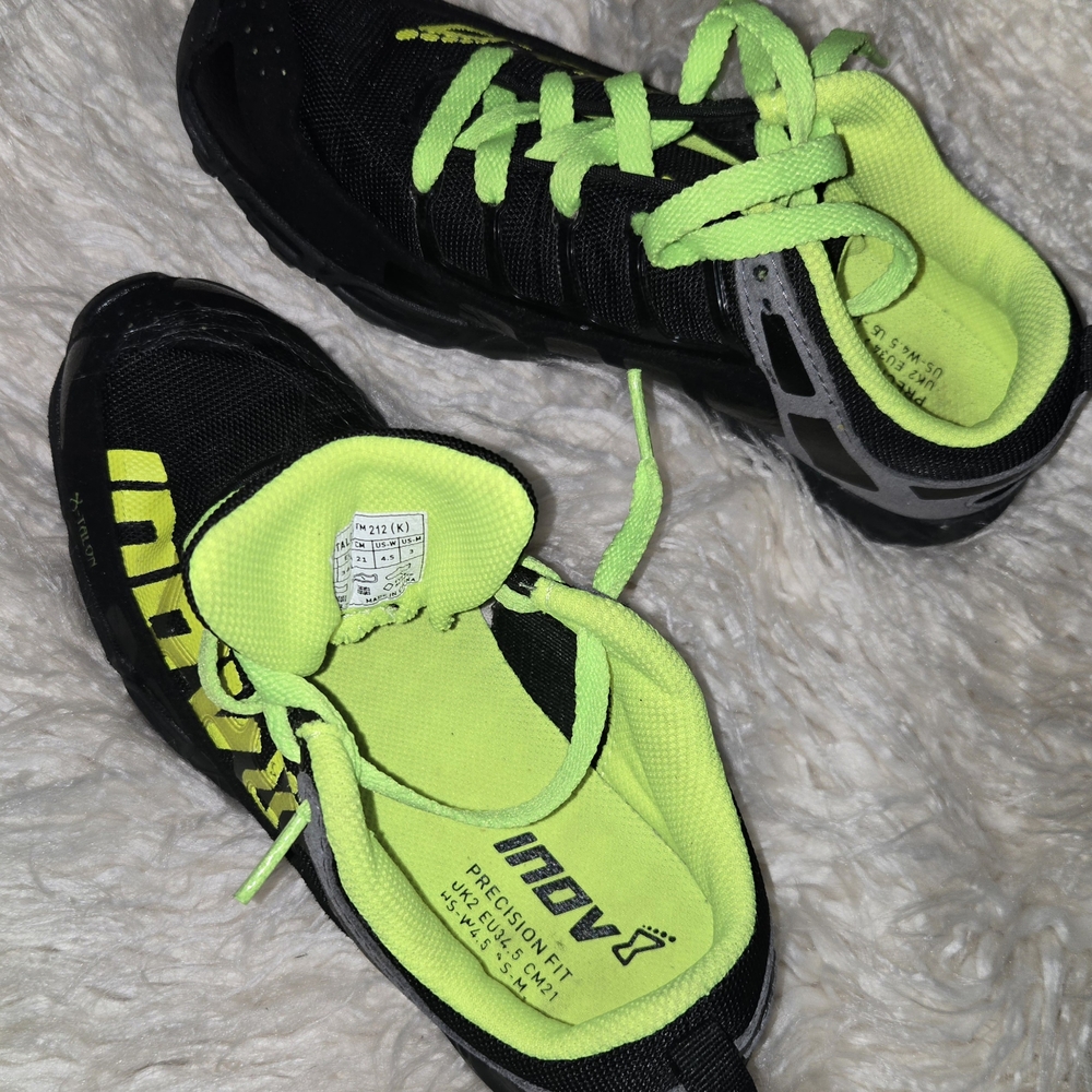 Inov-8 Kids Black and Green ShoesSize:3